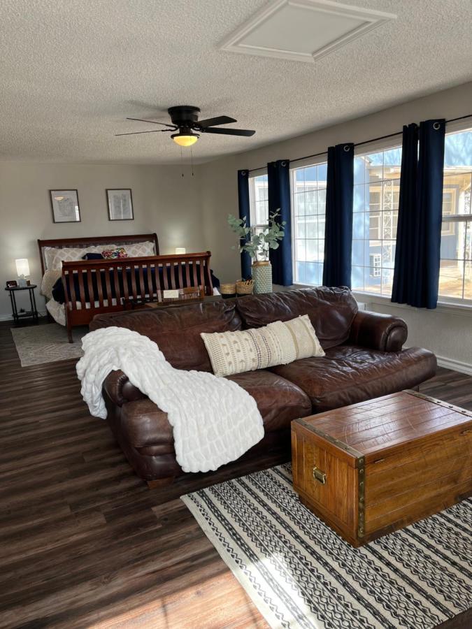 The Airstream Lodge Lubbock Bagian luar foto