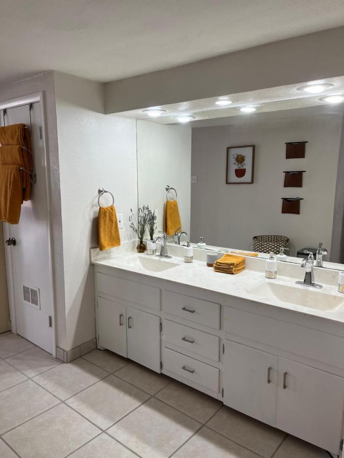 The Airstream Lodge Lubbock Bagian luar foto